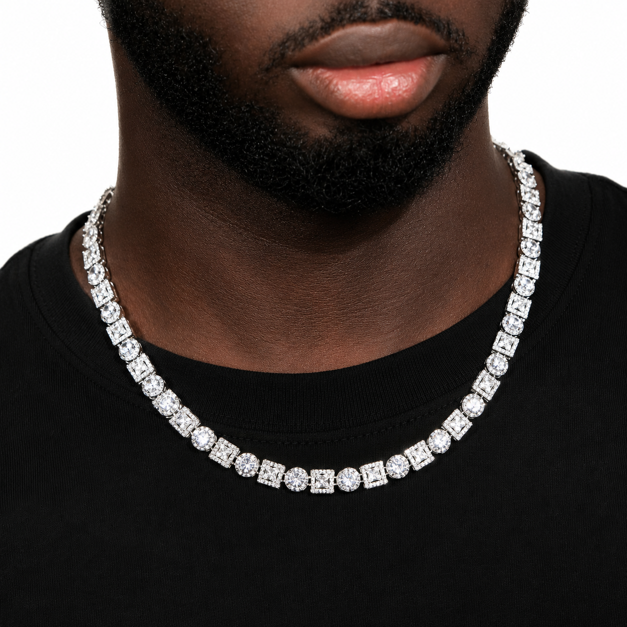 8mm S925 Moissanite Iced Clover Seal Halo Link Chain