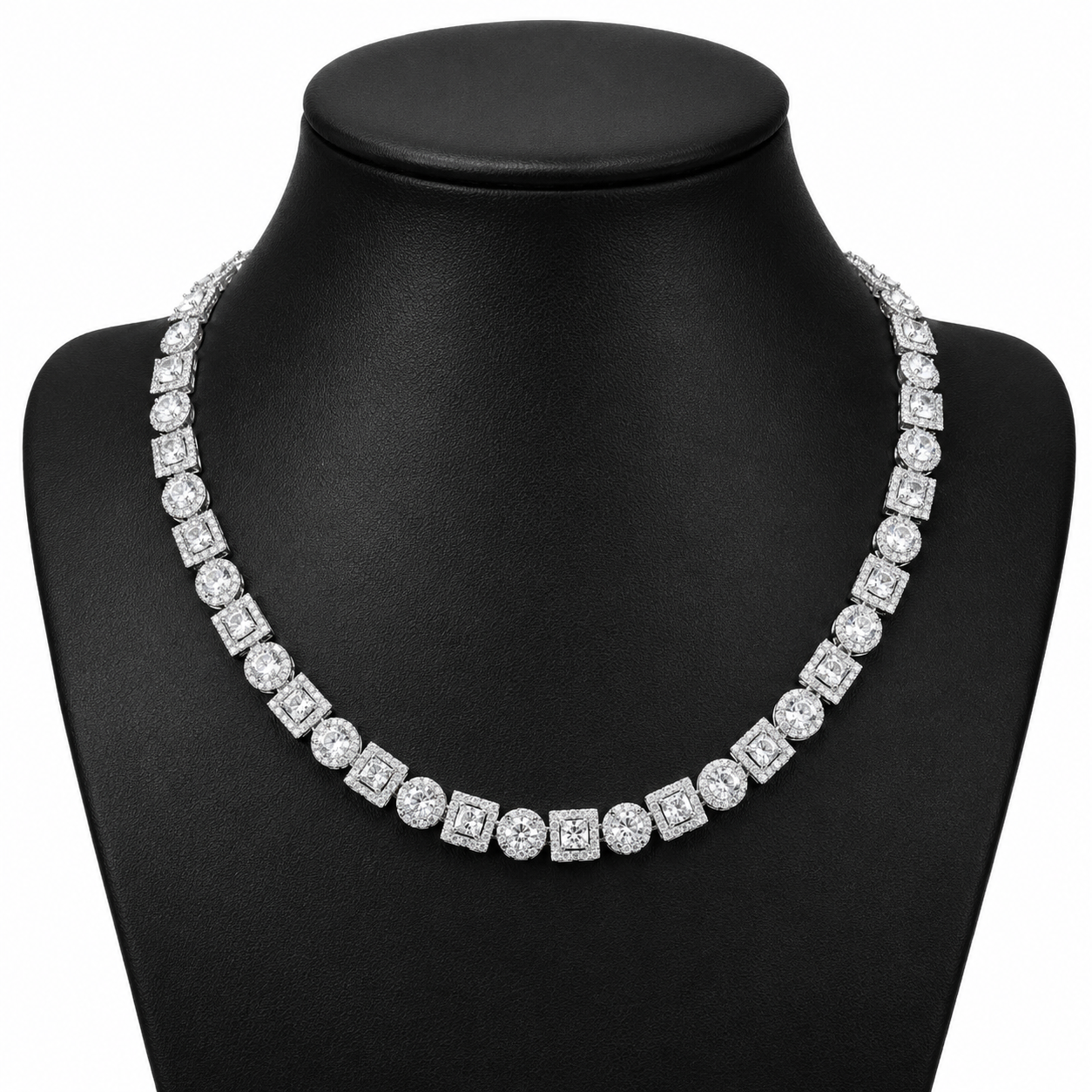 8mm S925 Moissanite Iced Clover Seal Halo Link Chain