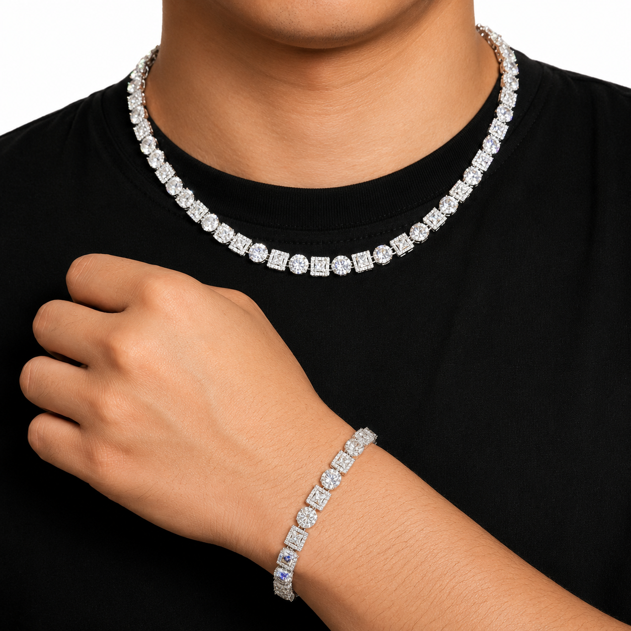 8mm S925 Moissanite Iced Clover Seal Halo Link Chain