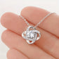 Projection Interlocked Pendant Necklace